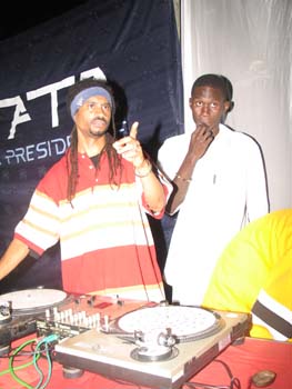 DJ